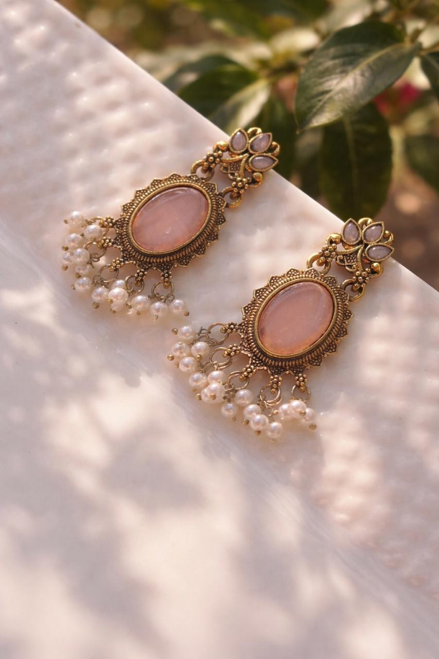 Blush Pearl Antique Drop