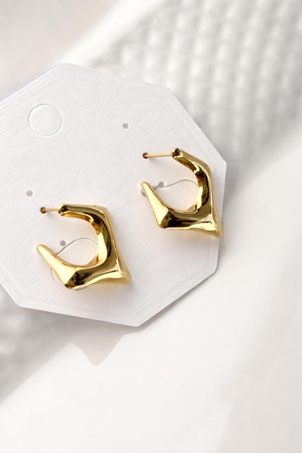 Golden Sculpt Hoops