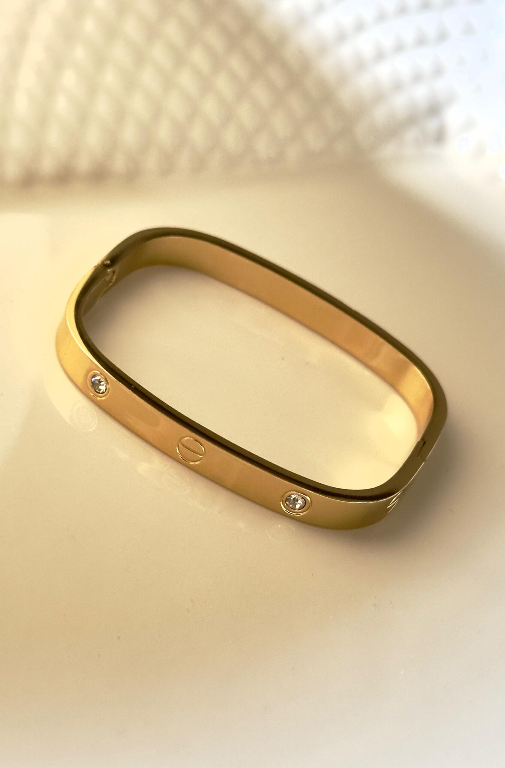 Luxe Screw Charm Kada