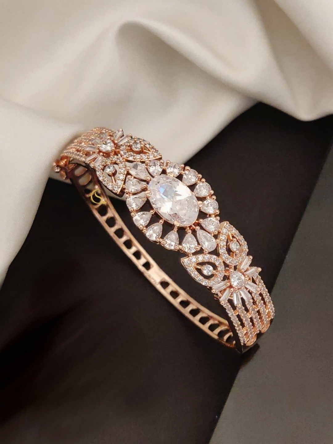 AD rose gold kada