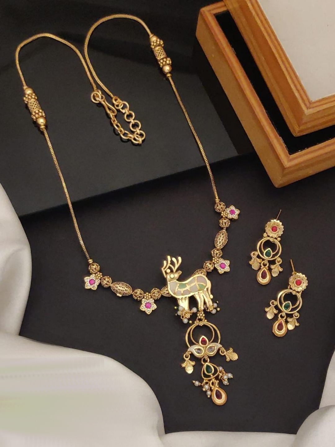 Royal Deer Heritage Mala Set