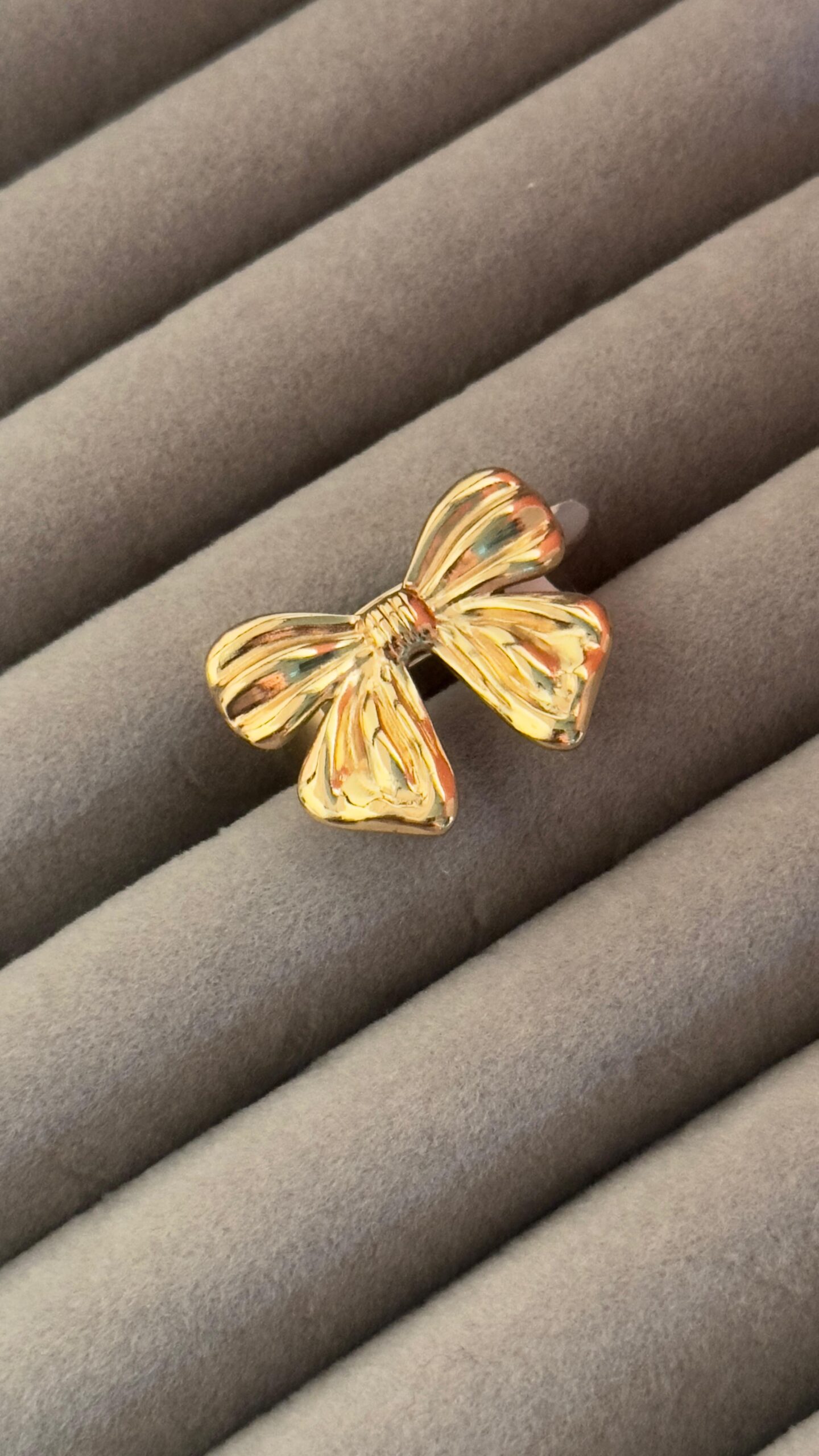 Golden Bow Ring
