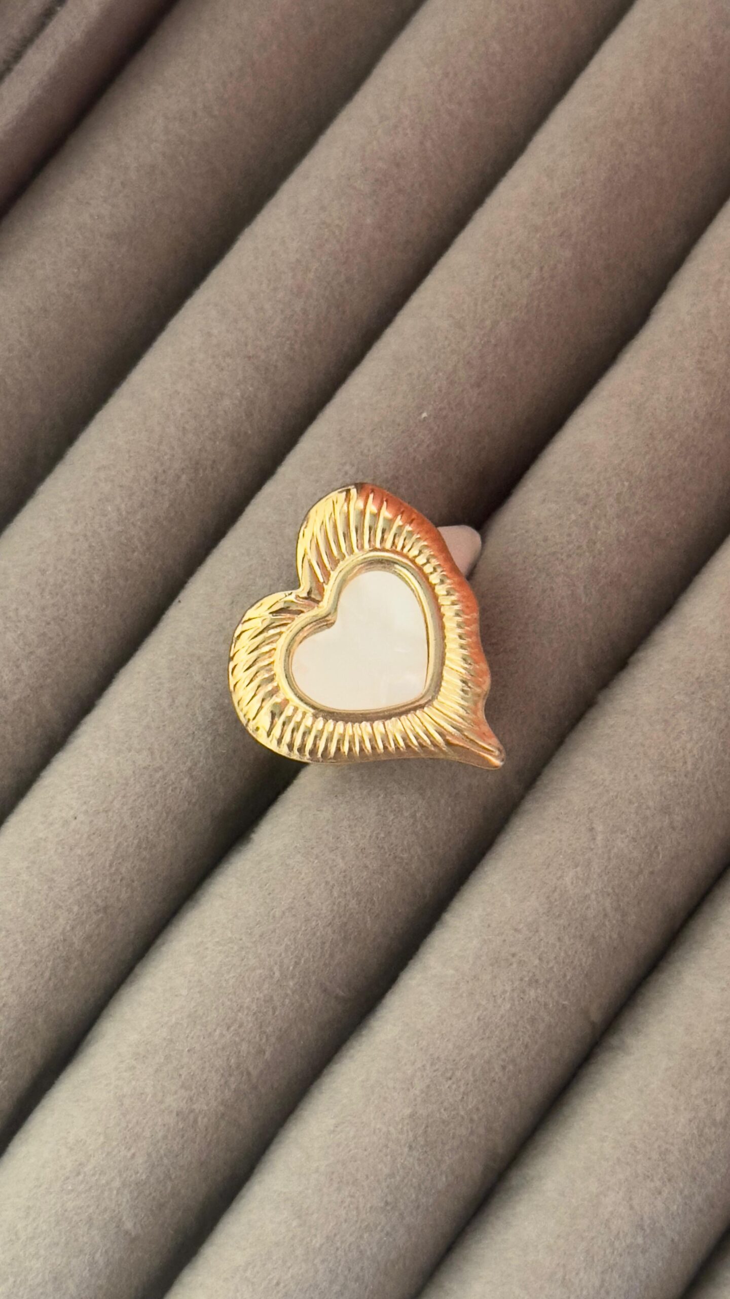 Golden Heart Glow Ring