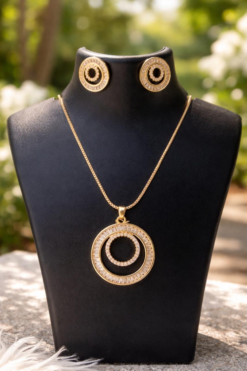 Golden Halo Circle Pendant Set