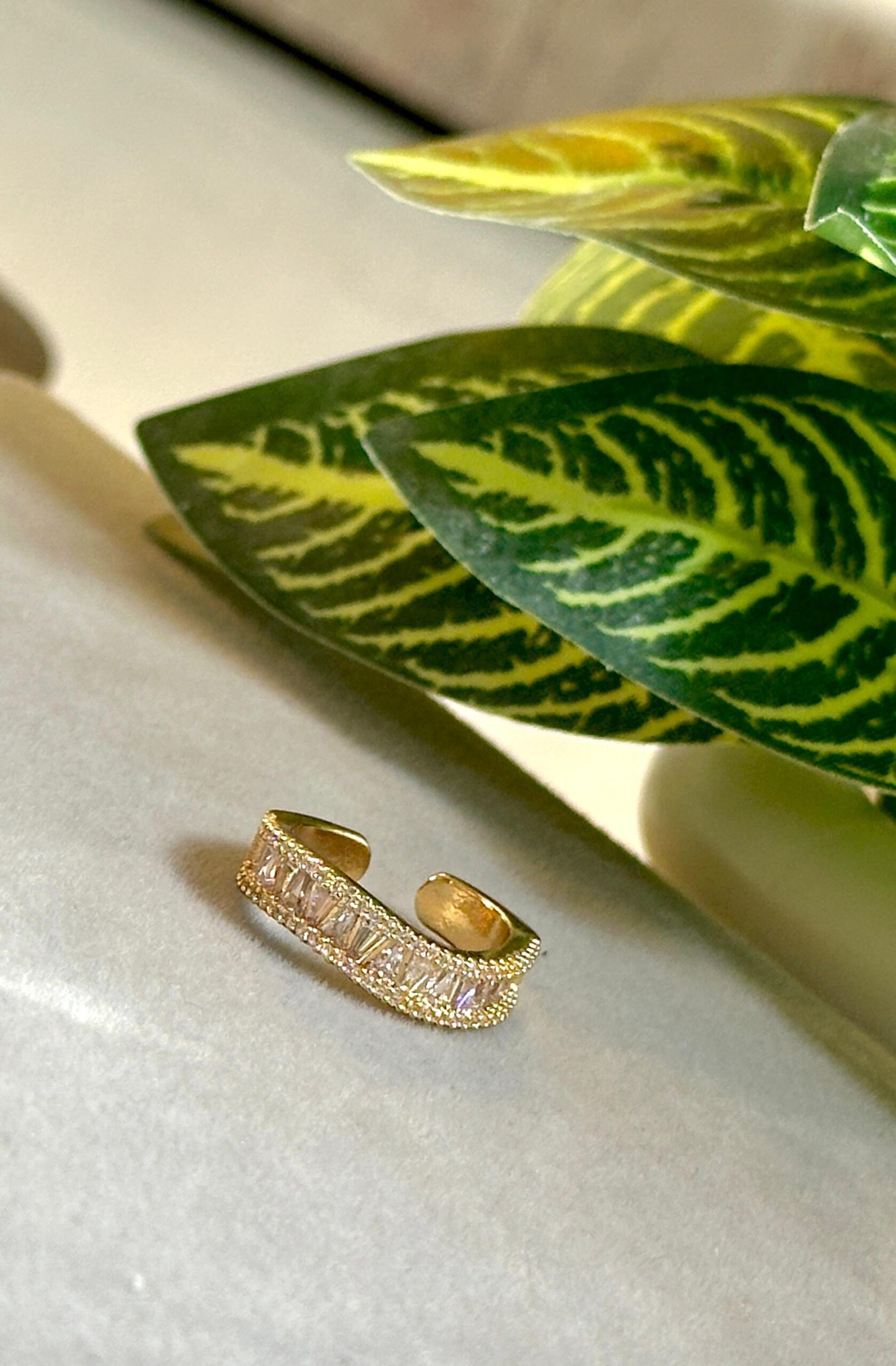 Classic Baguette Wave Ring