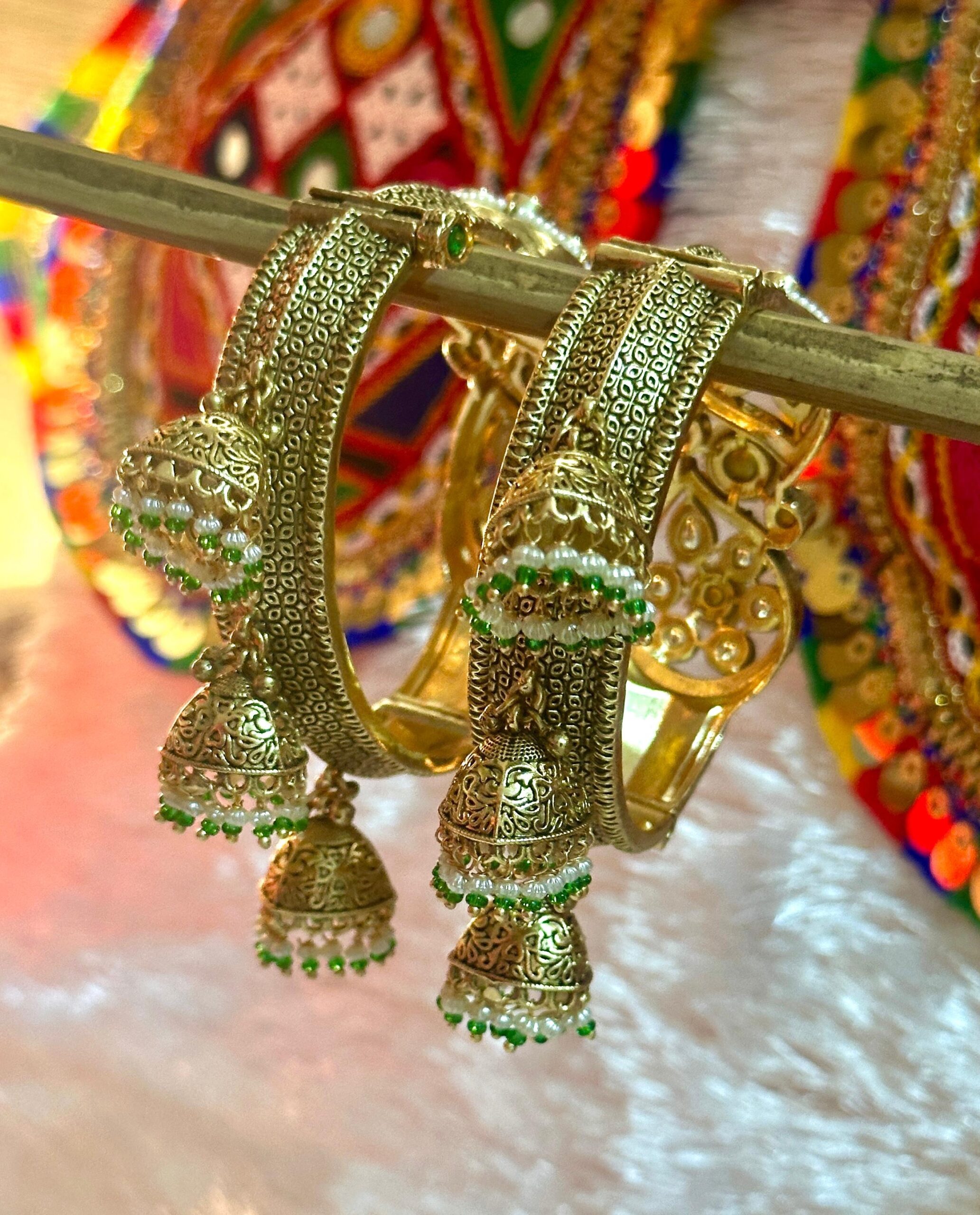 Rajwadi Pearl Kundan Bangles