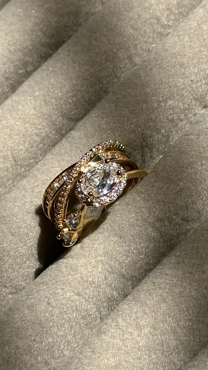Multi-Layer Crossover Golden Ring