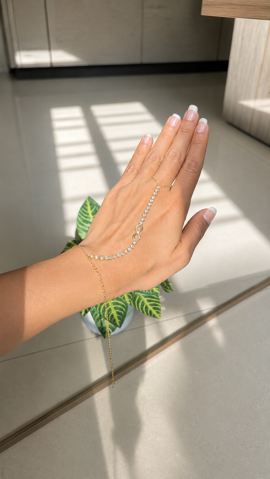 Infinity Sparkle Hand Harness