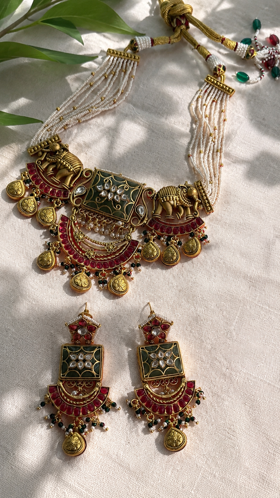 Royal Elephant Heritage Necklace Set - Image 2