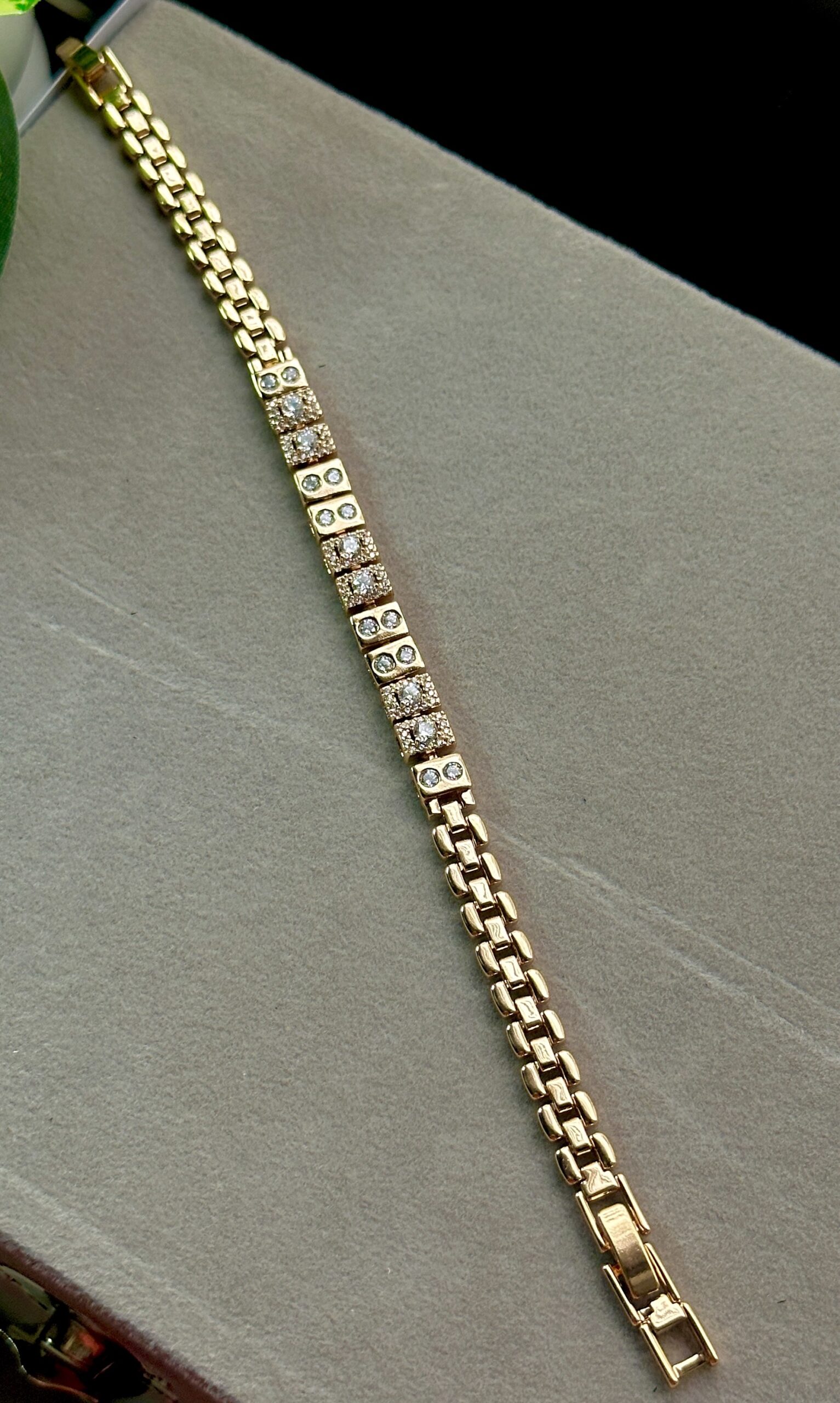 Royal Diamond Accent Gold Unisex Bracelet