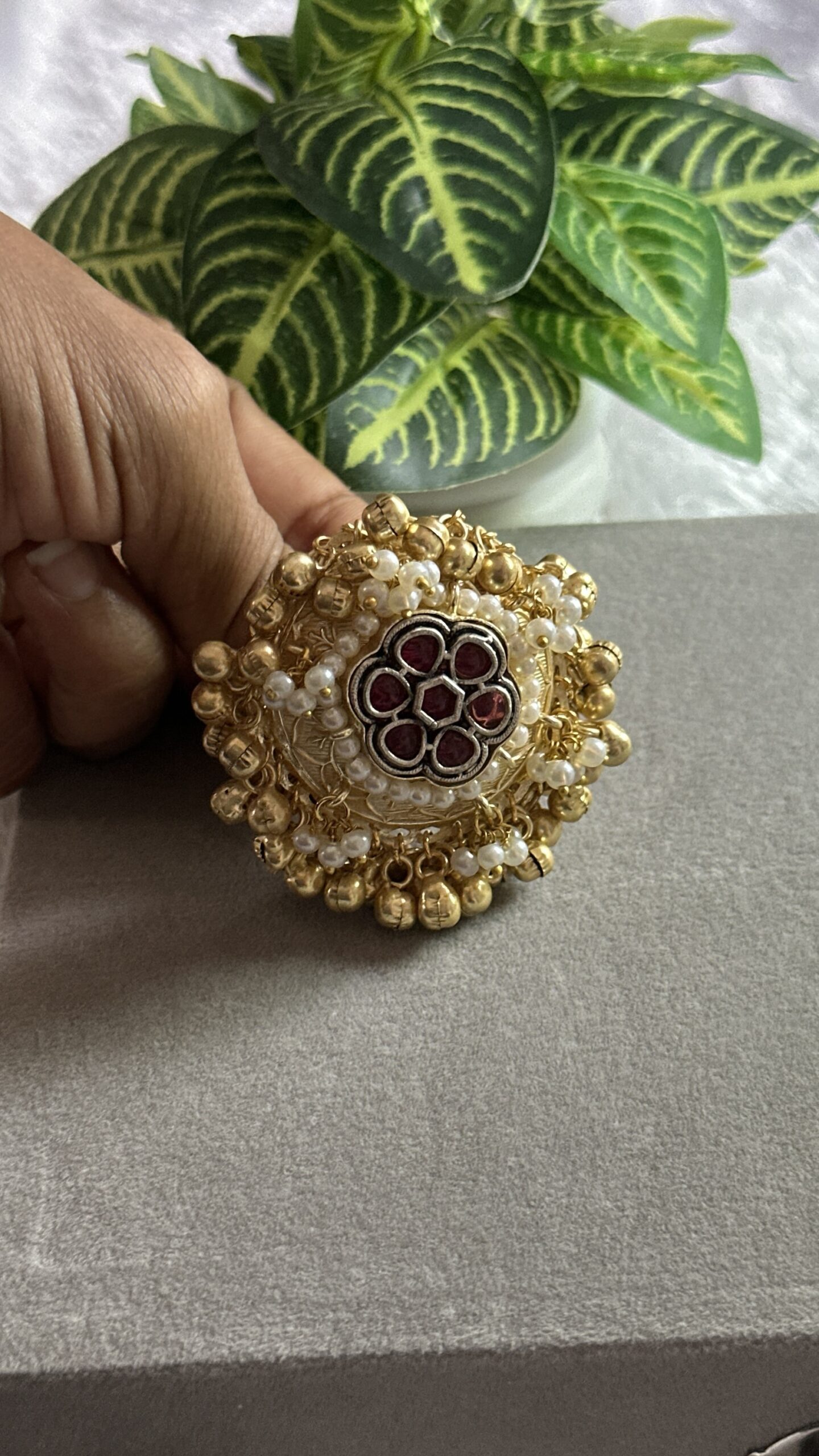 Pearl Gungroo Red Ring